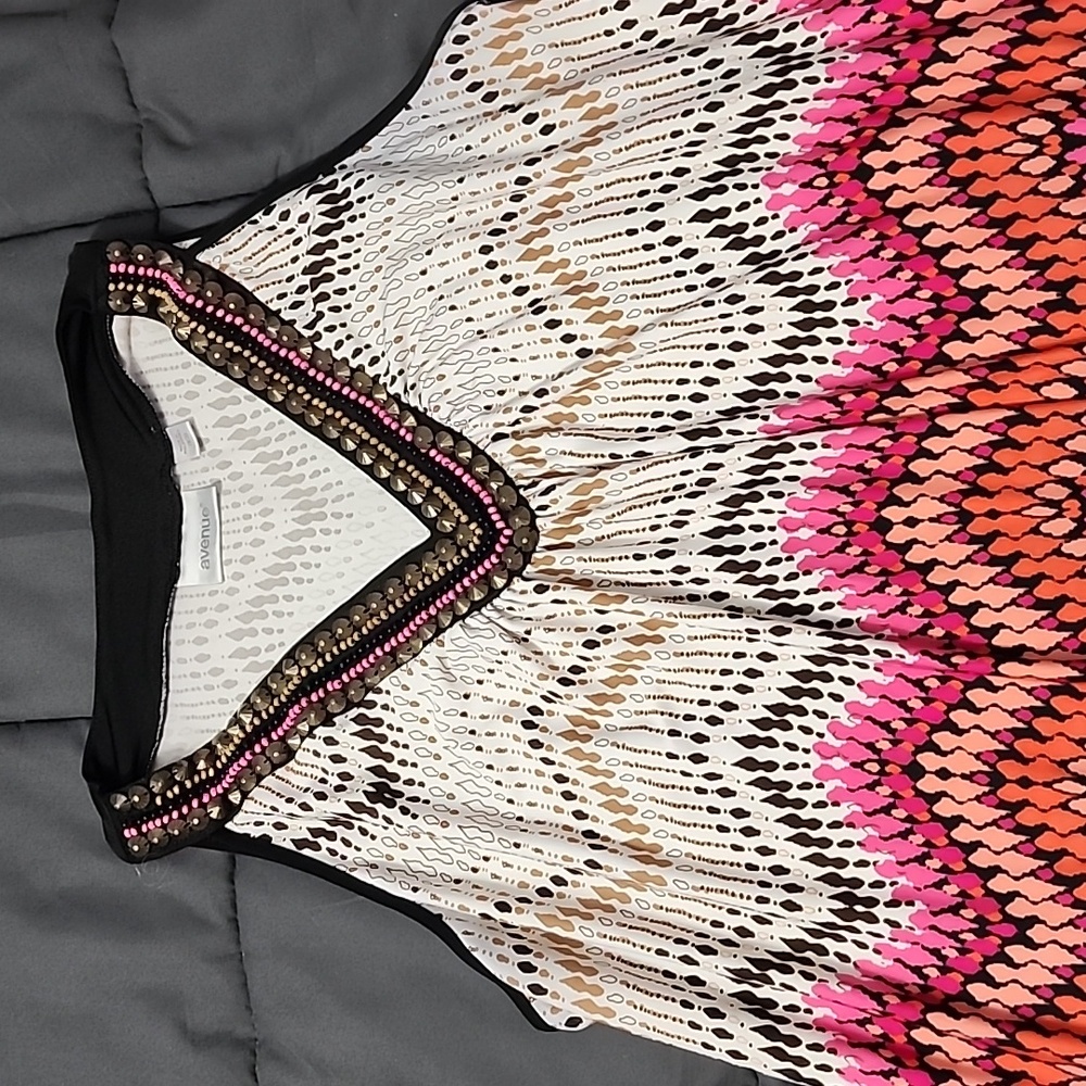 Avenue Tank Top w/Embellishmentsbutter! Size 18/20